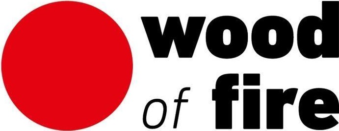 Logo z czerwonym kołem obok napisu "wood of fire".