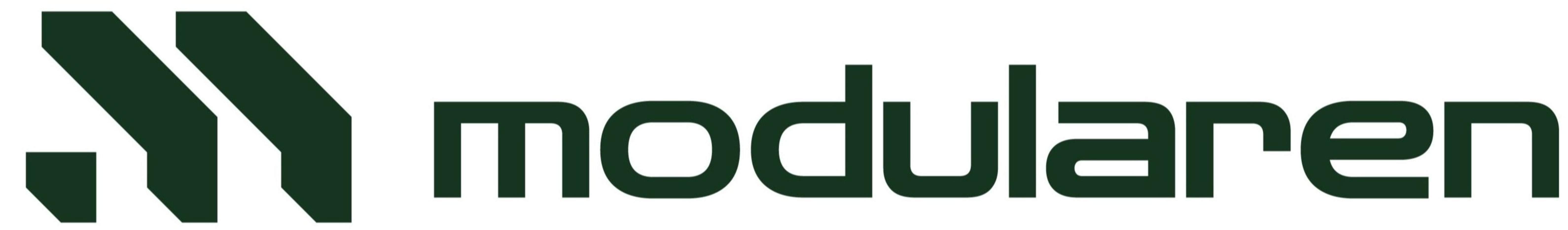 Logo przedstawia napis „modularen” obok stylistycznie zaprojektowanego symbolu przypominającego literę „M”. Użyto ciemnej, zielonej czcionki na białym tle.
