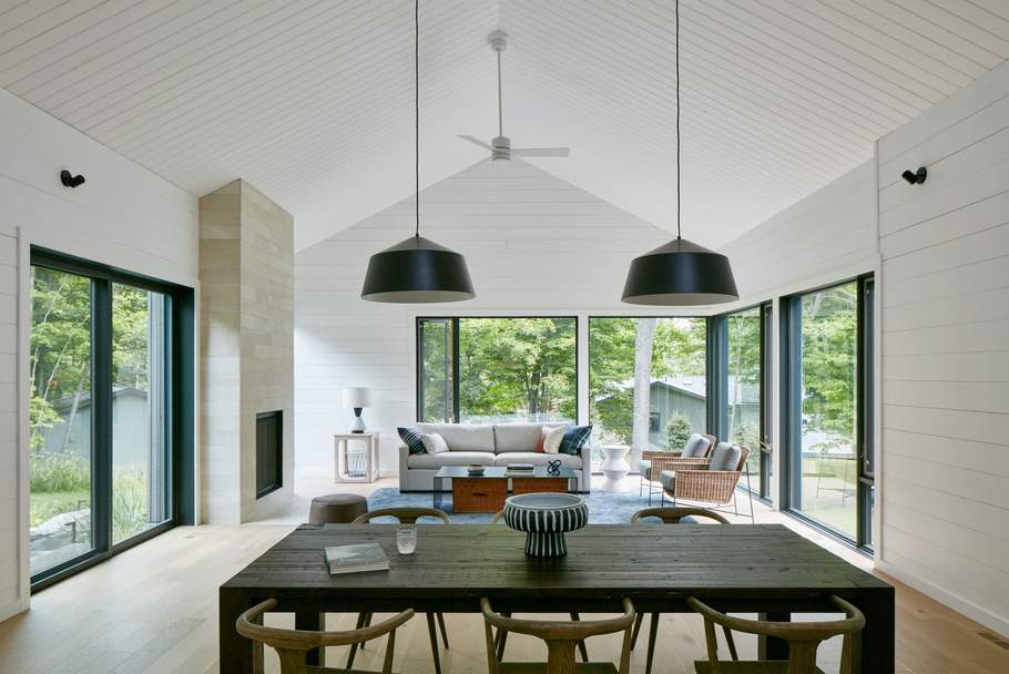 Big Rideau Lakehouse: Minimalistyczna Nowoczesna Stodoła Nad Wodą ...